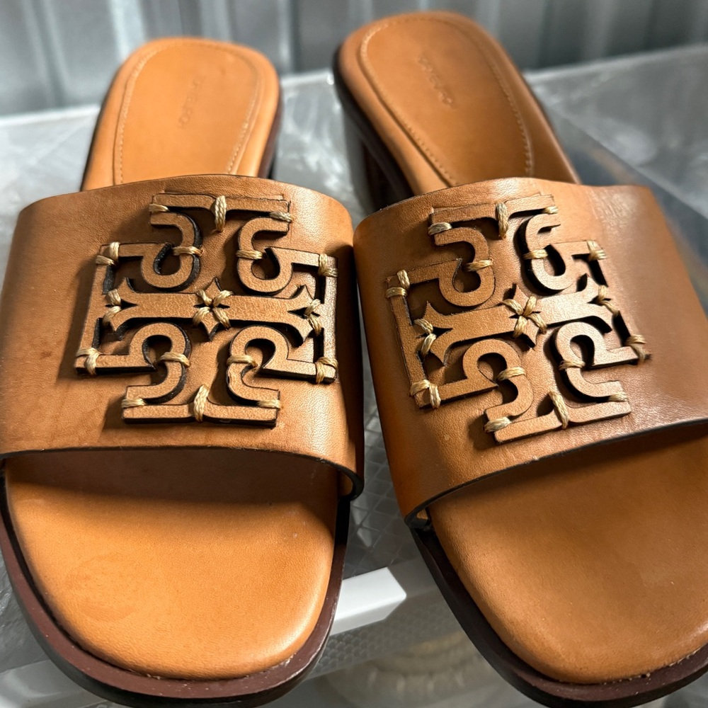 Brand New TORY BURCH Ines Sandal mule slide tan leather block heel 10